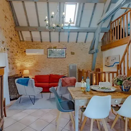 Charmante A Avec Piscine Privee Villa *